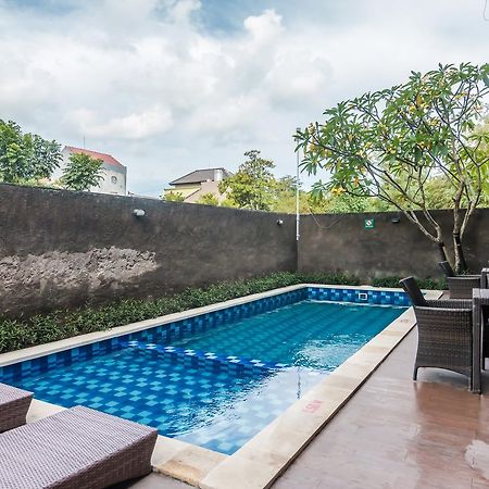 Zen Rooms Basic Jimbaran Taman Mulia 外观 照片