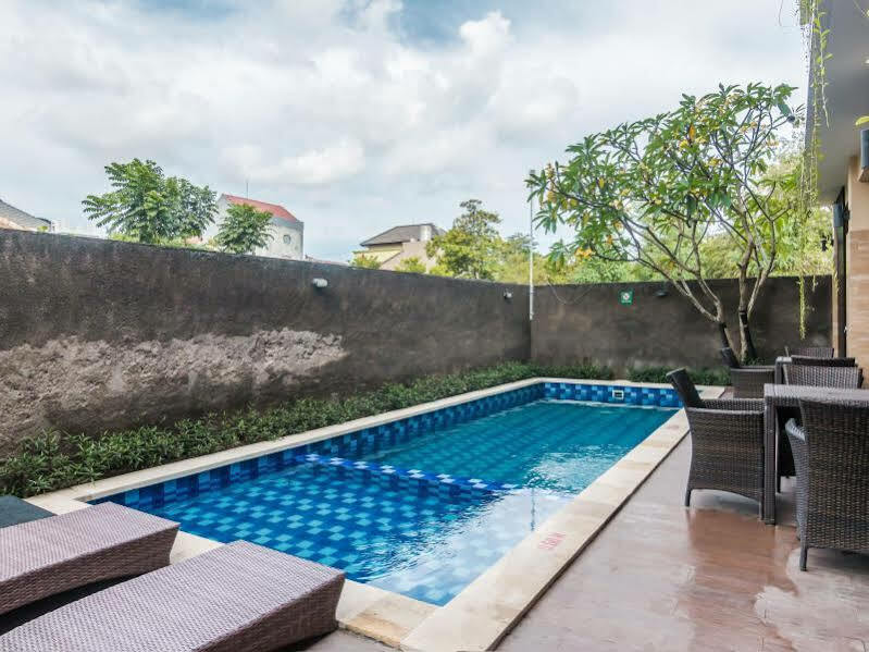 Zen Rooms Basic Jimbaran Taman Mulia 外观 照片