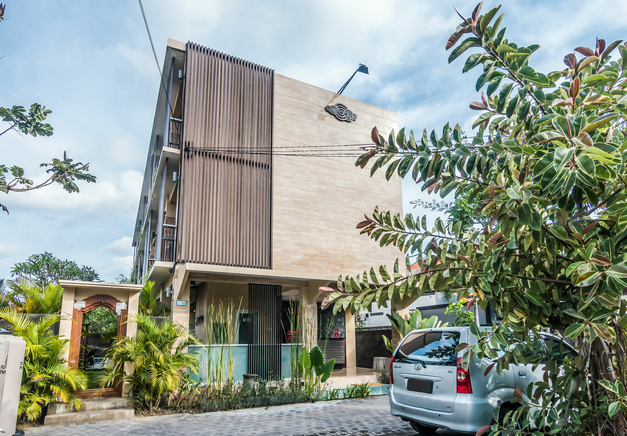 Zen Rooms Basic Jimbaran Taman Mulia 外观 照片
