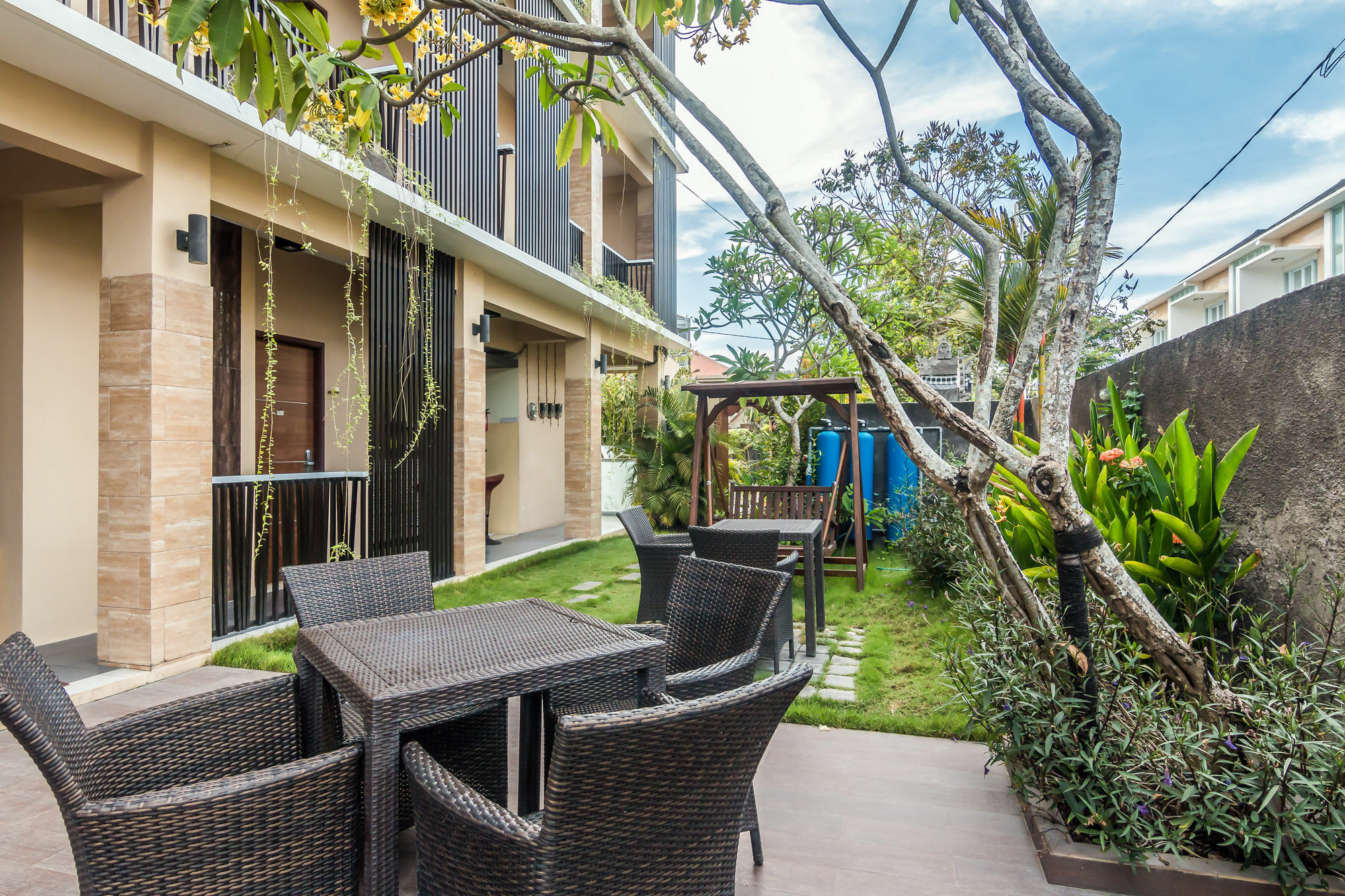 Zen Rooms Basic Jimbaran Taman Mulia 外观 照片