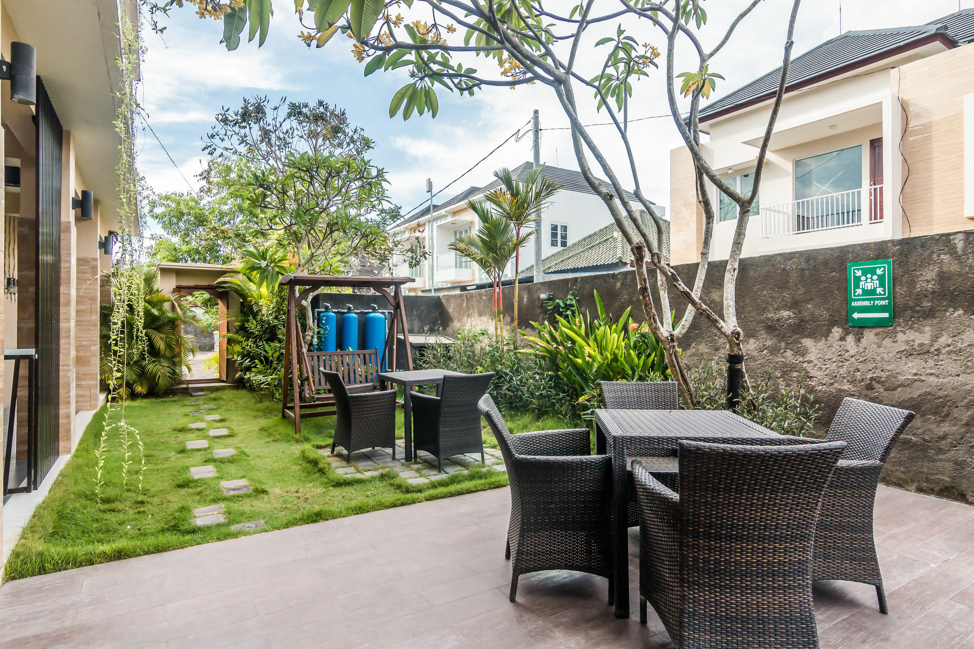 Zen Rooms Basic Jimbaran Taman Mulia 外观 照片